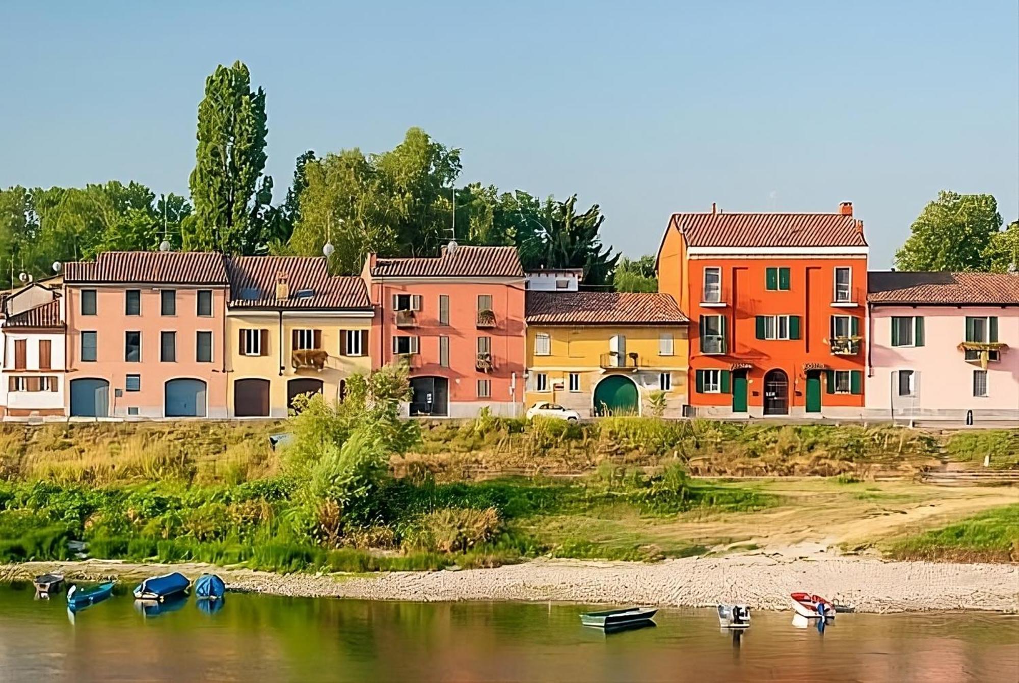 149 Borgo Ticino Suite Attico Di Lusso Con Terrazzo E Parking Privato Pavia Esterno foto